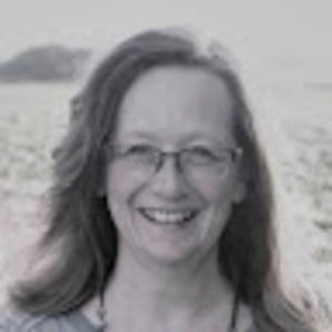 Meet your Posher, Dee